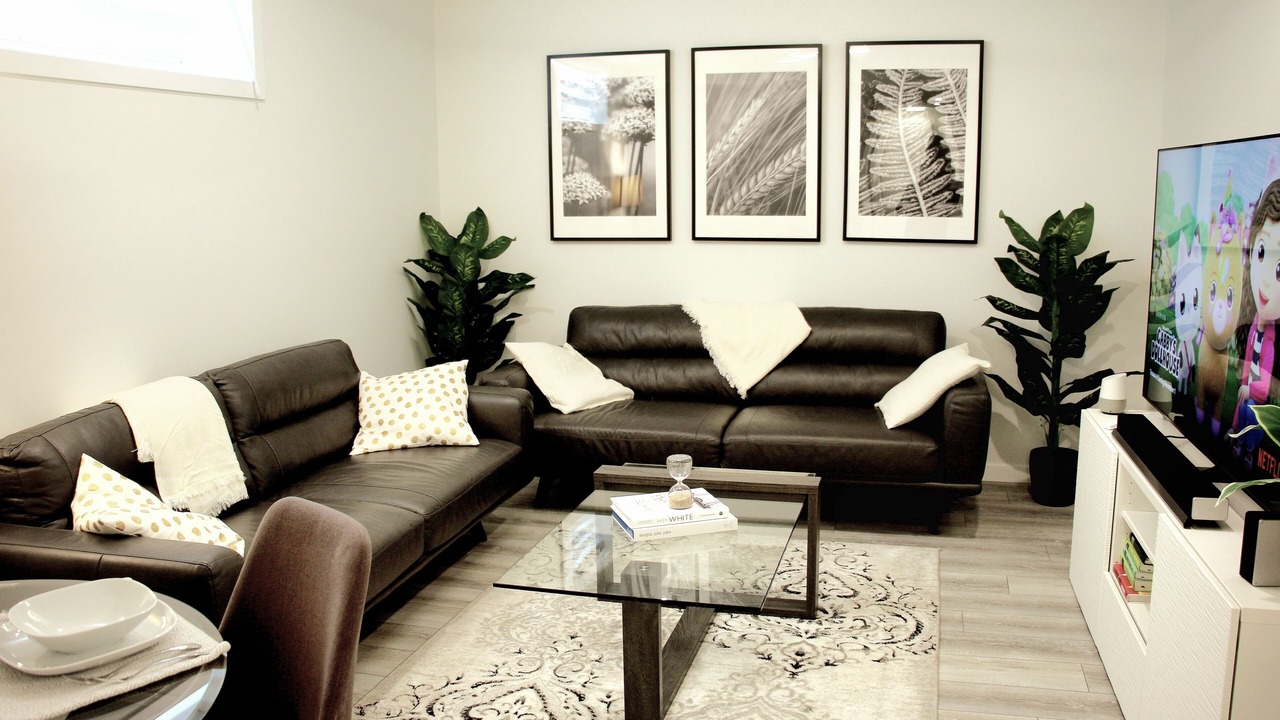 Photo of Livingroom in Southeast Calgary