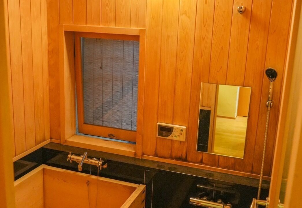 Photo of Bathroom in Karasuma