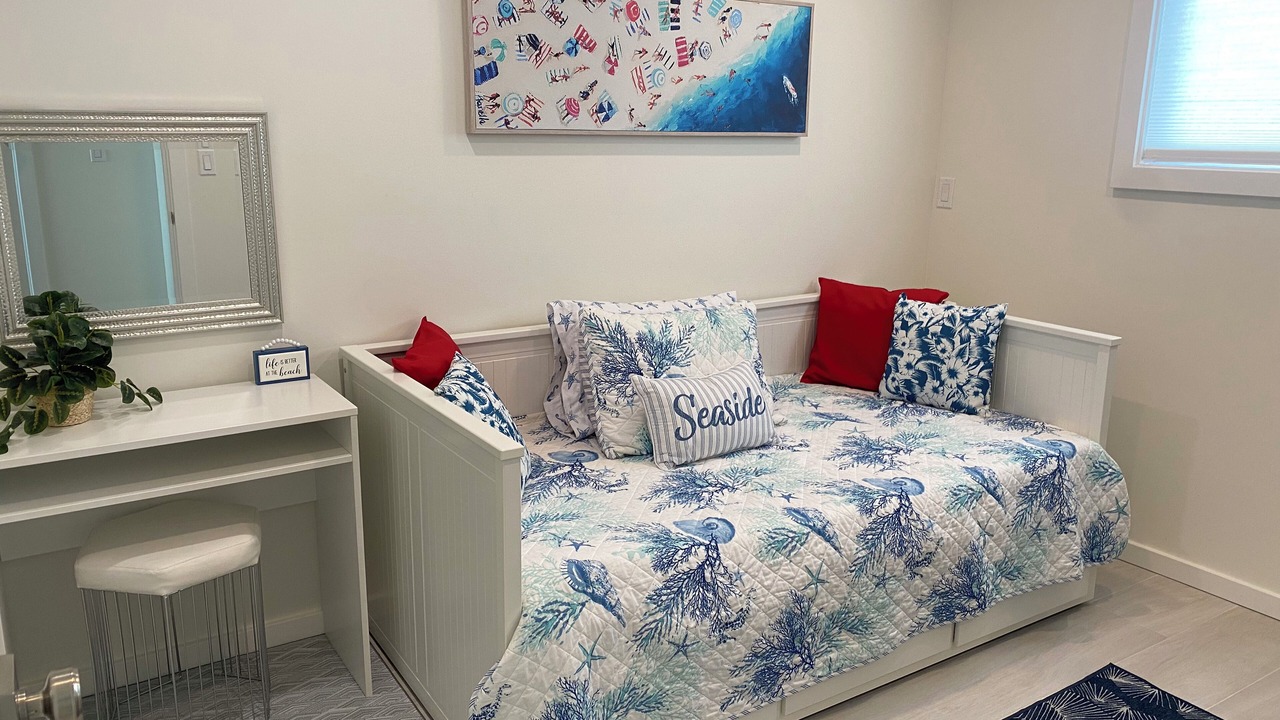Photo of Bedroom in Hermosa Beach