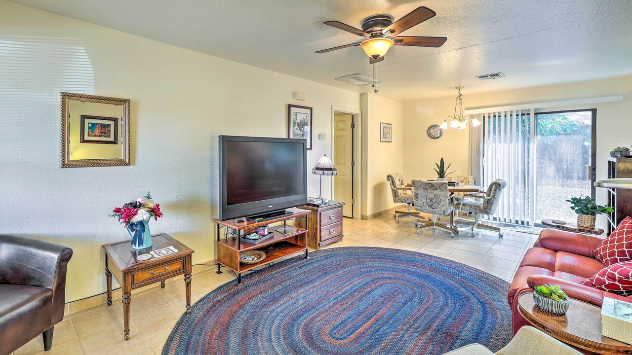 Photo of Livingroom in Eleven Mile Corner