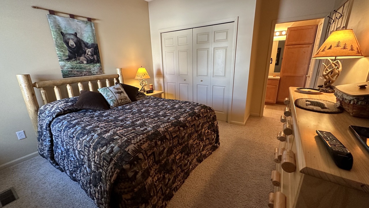 Photo of Bedroom in Gaylord
