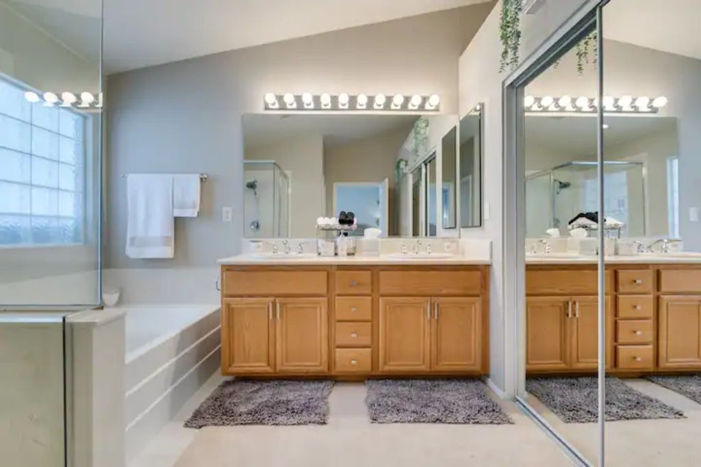 Photo of Bathroom in Silverado Ranch