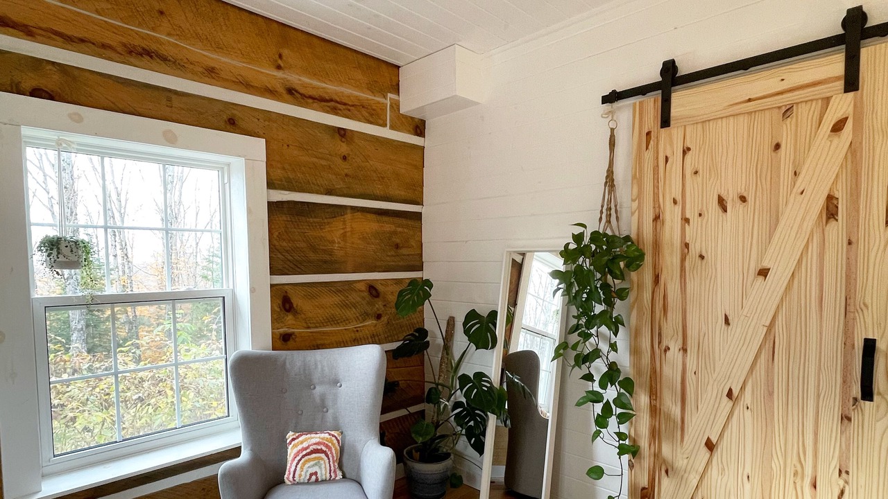 Photo of Bedroom in Haliburton