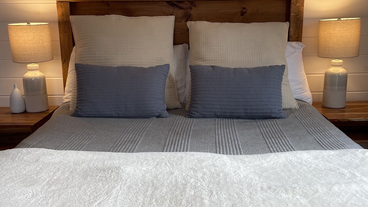 Photo of Bedroom in Haliburton