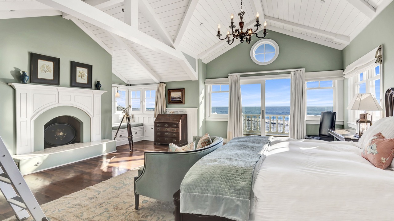 Photo of Bedroom in Carpinteria