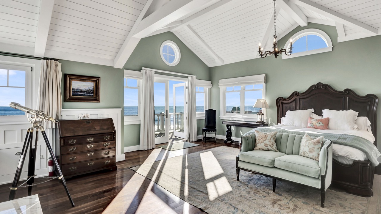 Photo of Bedroom in Carpinteria