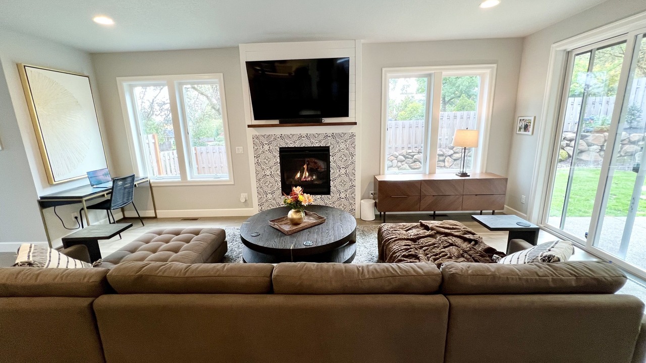 Photo of Livingroom in Marylhurst