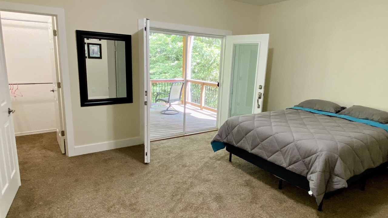 Photo of Bedroom in Bull Mountain
