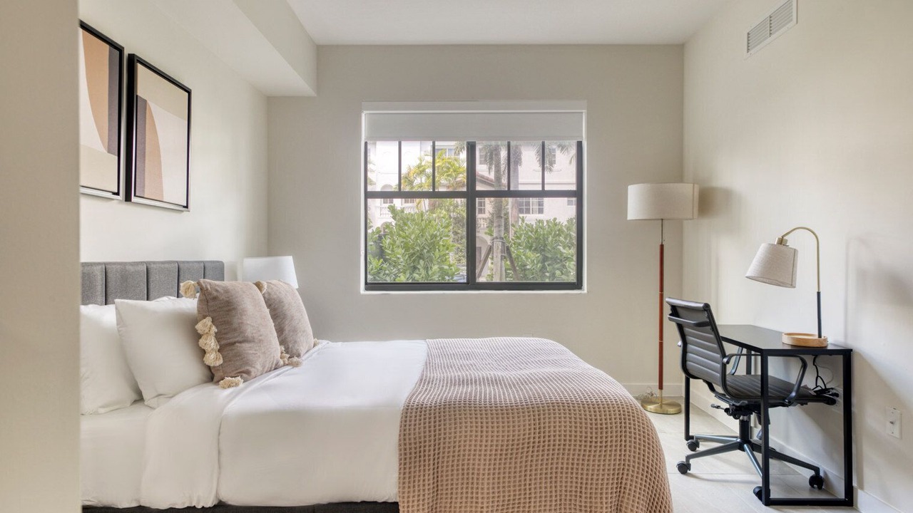 Photo of Bedroom in Miramar