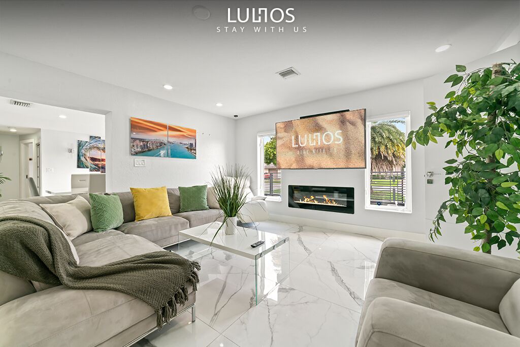 Photo of Livingroom in Miami Gardens