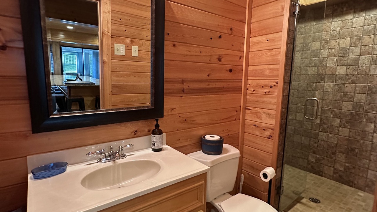 Photo of Bathroom in Hackberry