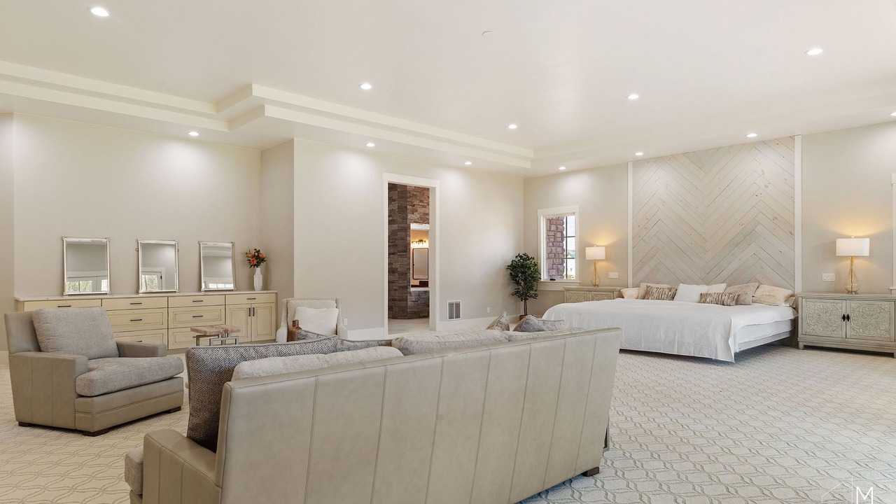 Photo of Bedroom in Mammoth Creek