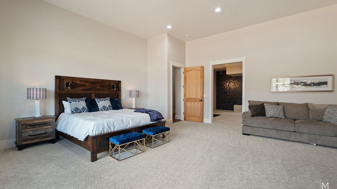 Photo of Bedroom in Mammoth Creek