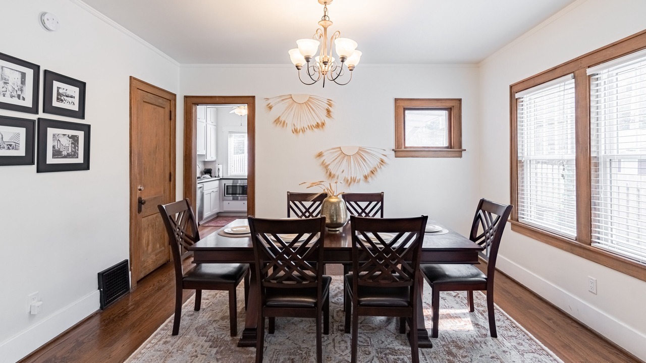 Photo of Bedroom in Dundee-Happy Hollow Historic District
