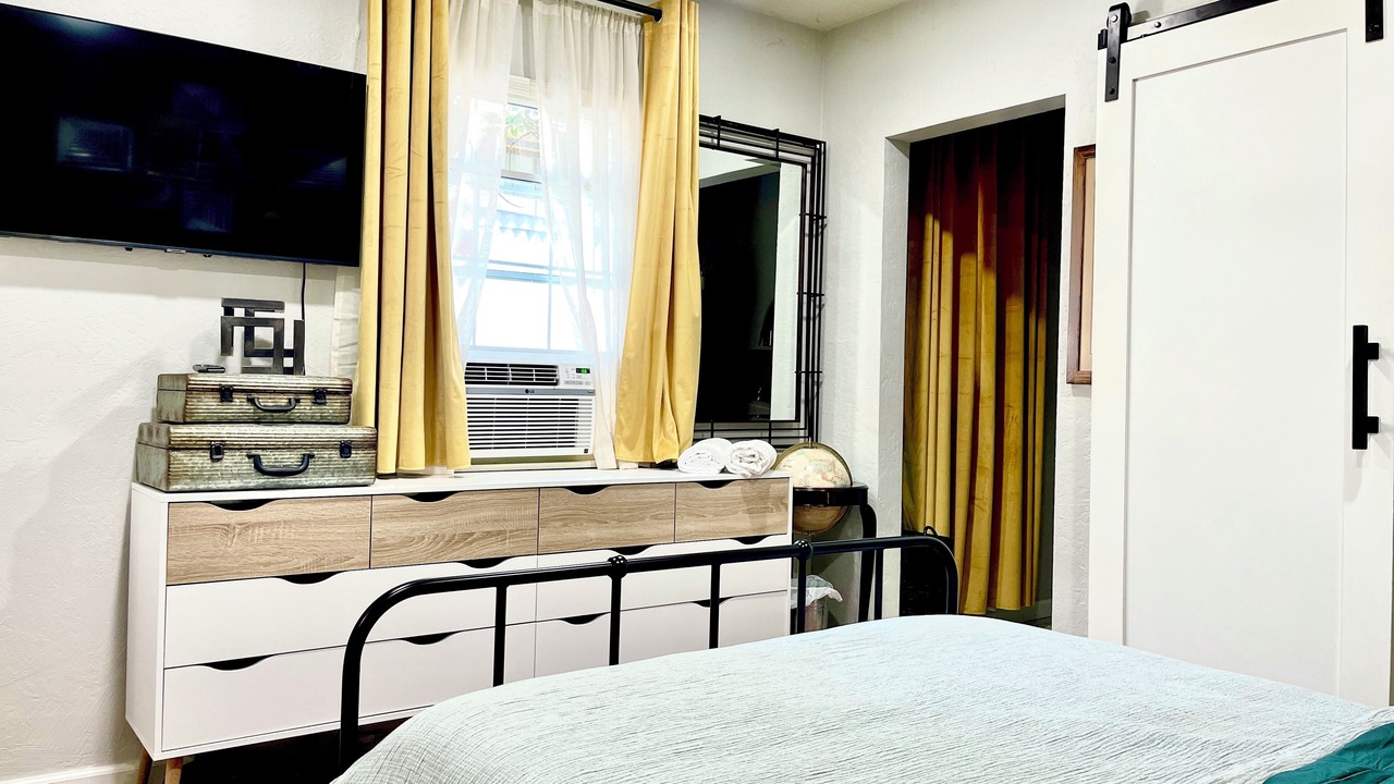 Photo of Bedroom in Downtown Sacramento