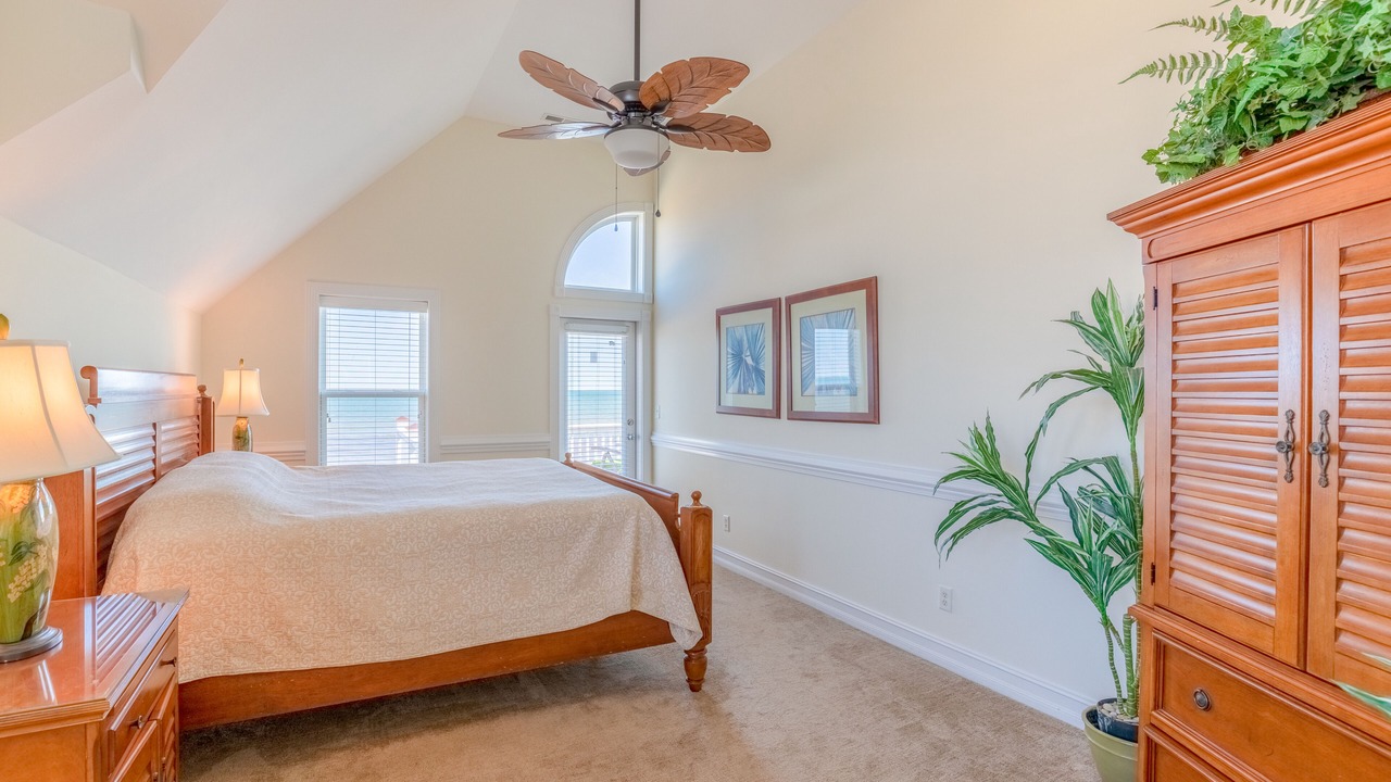 Photo of Bedroom in North Topsail Beach