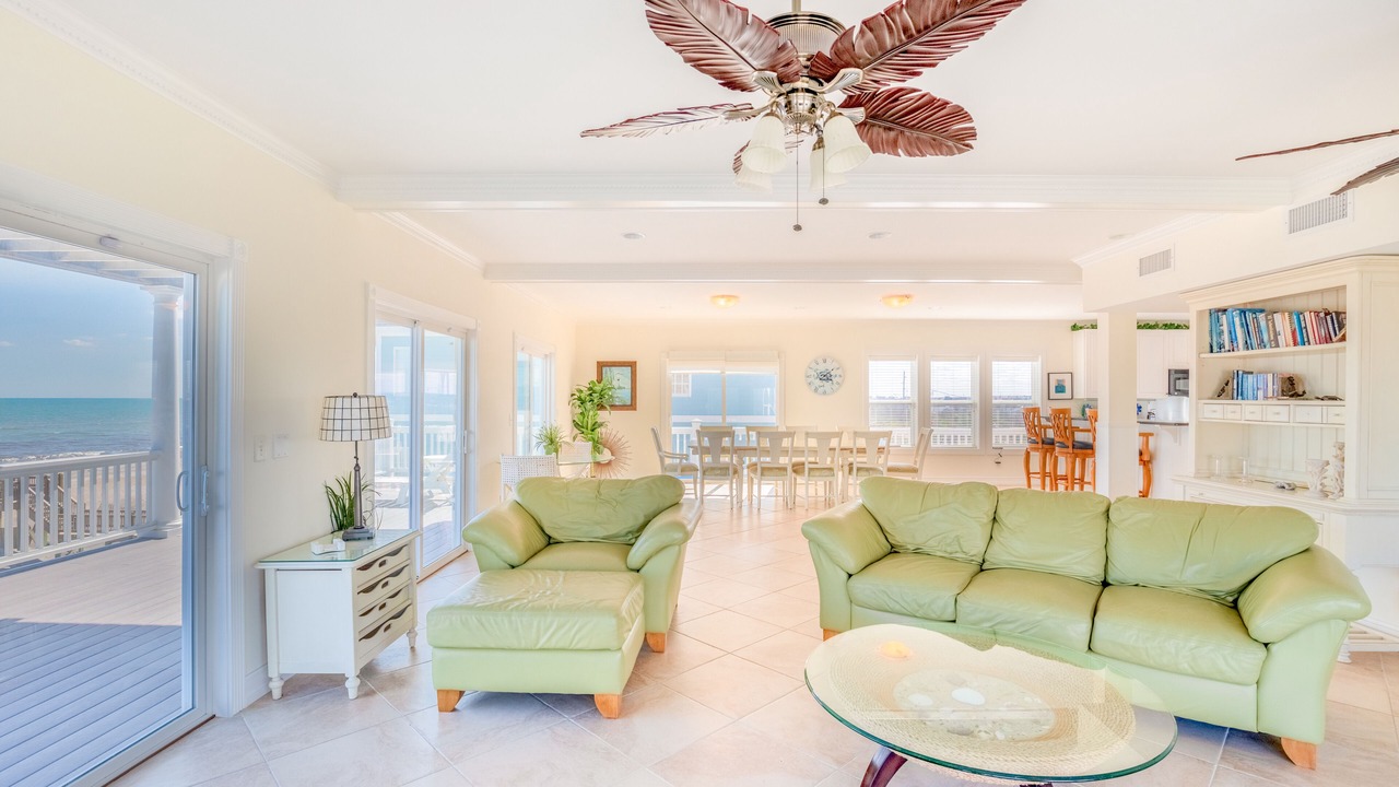 Photo of Livingroom in North Topsail Beach