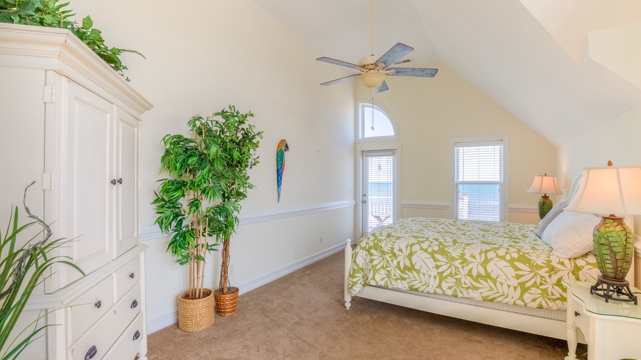 Photo of Bedroom in North Topsail Beach