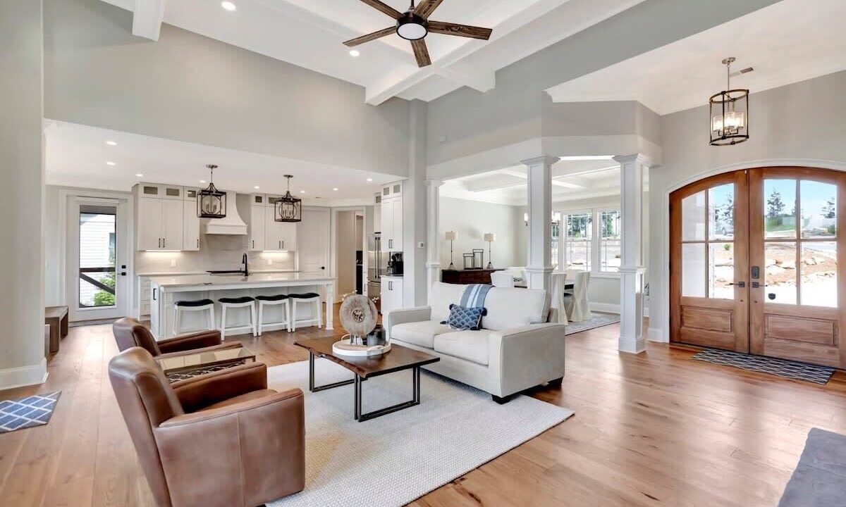 Photo of Livingroom in Six Mile