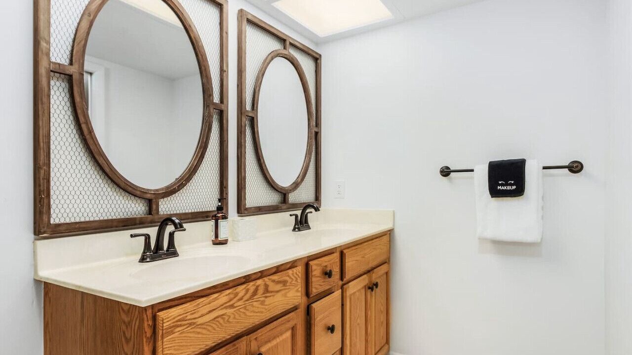 Photo of Bathroom in Biggar