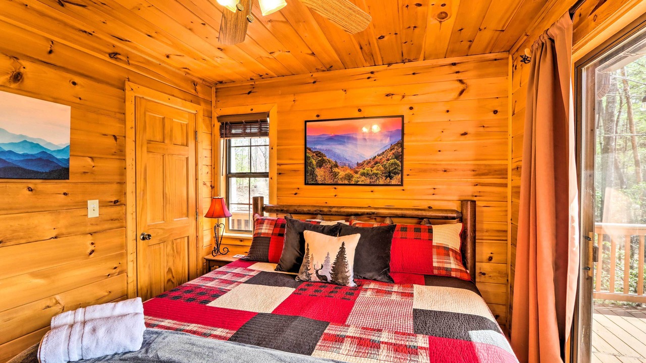 Photo of Bedroom in Hidden Lake