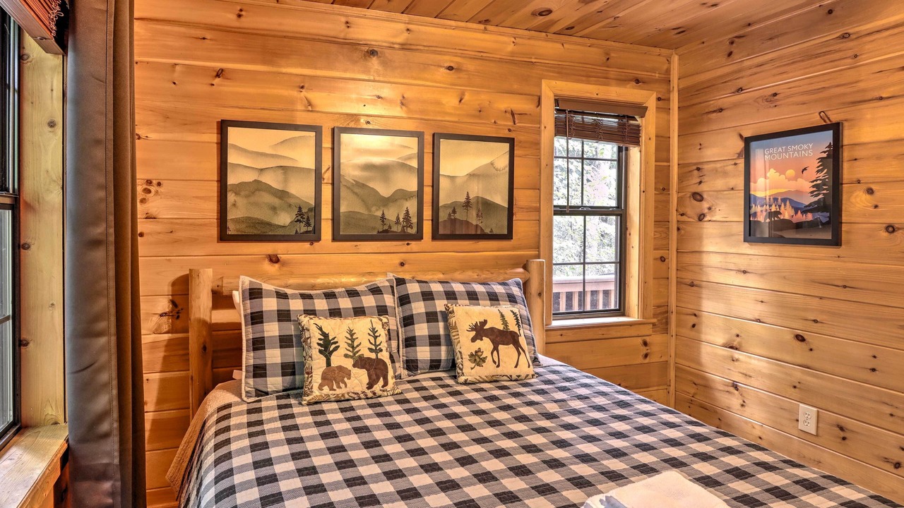 Photo of Bedroom in Hidden Lake