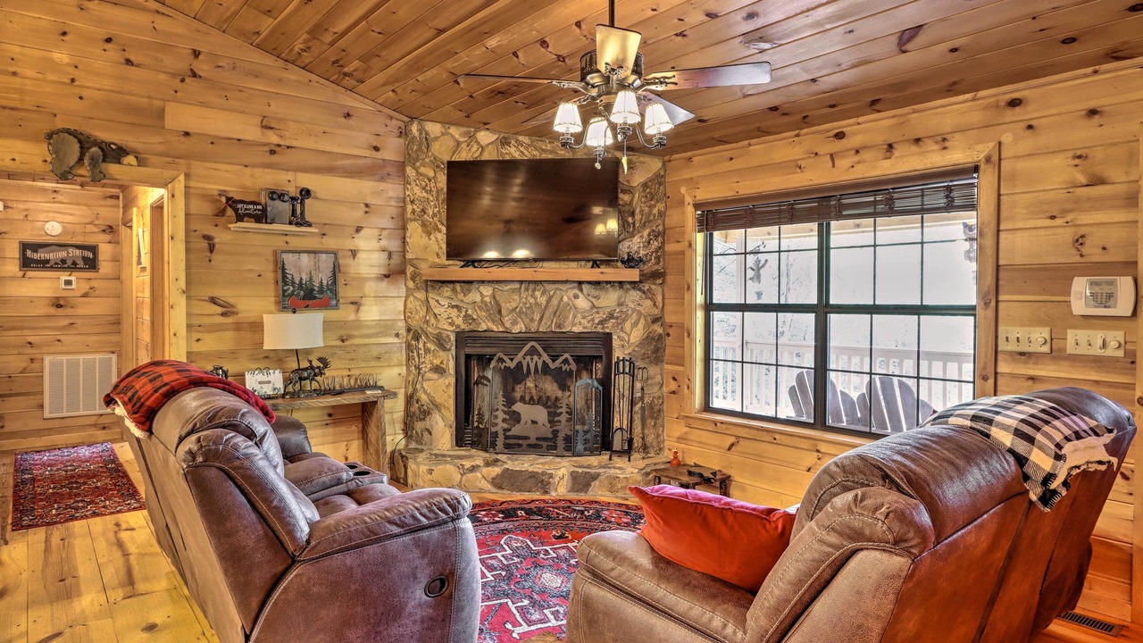 Photo of Bedroom in Hidden Lake