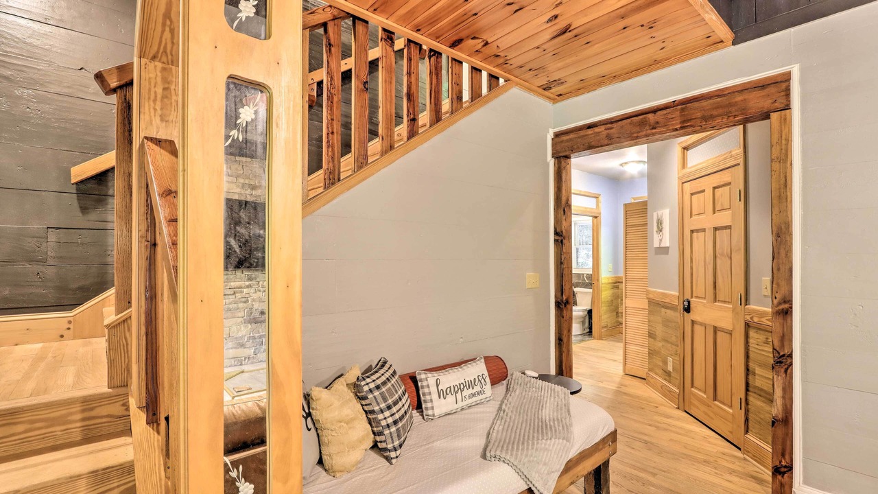 Photo of Bedroom in Ellijay