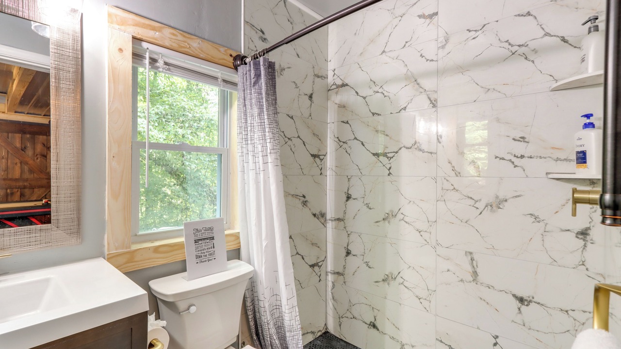 Photo of Bathroom in Ellijay