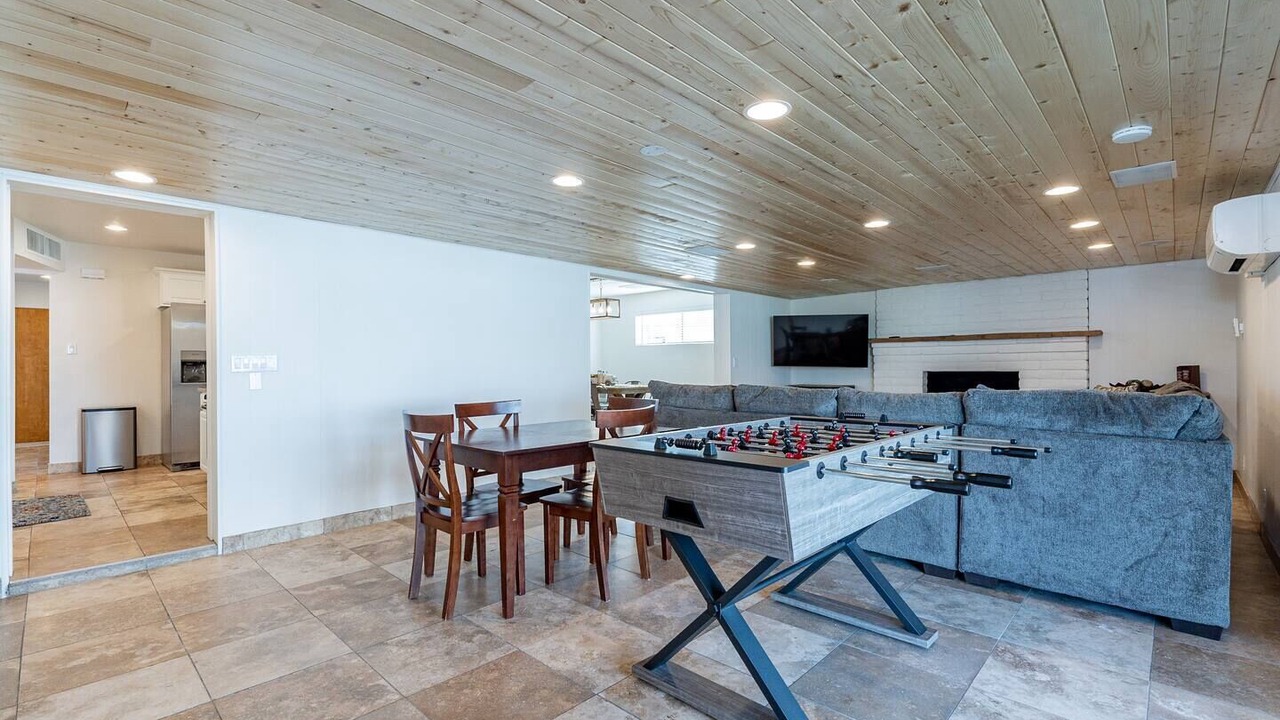 Photo of Bedroom in Papago Parkway
