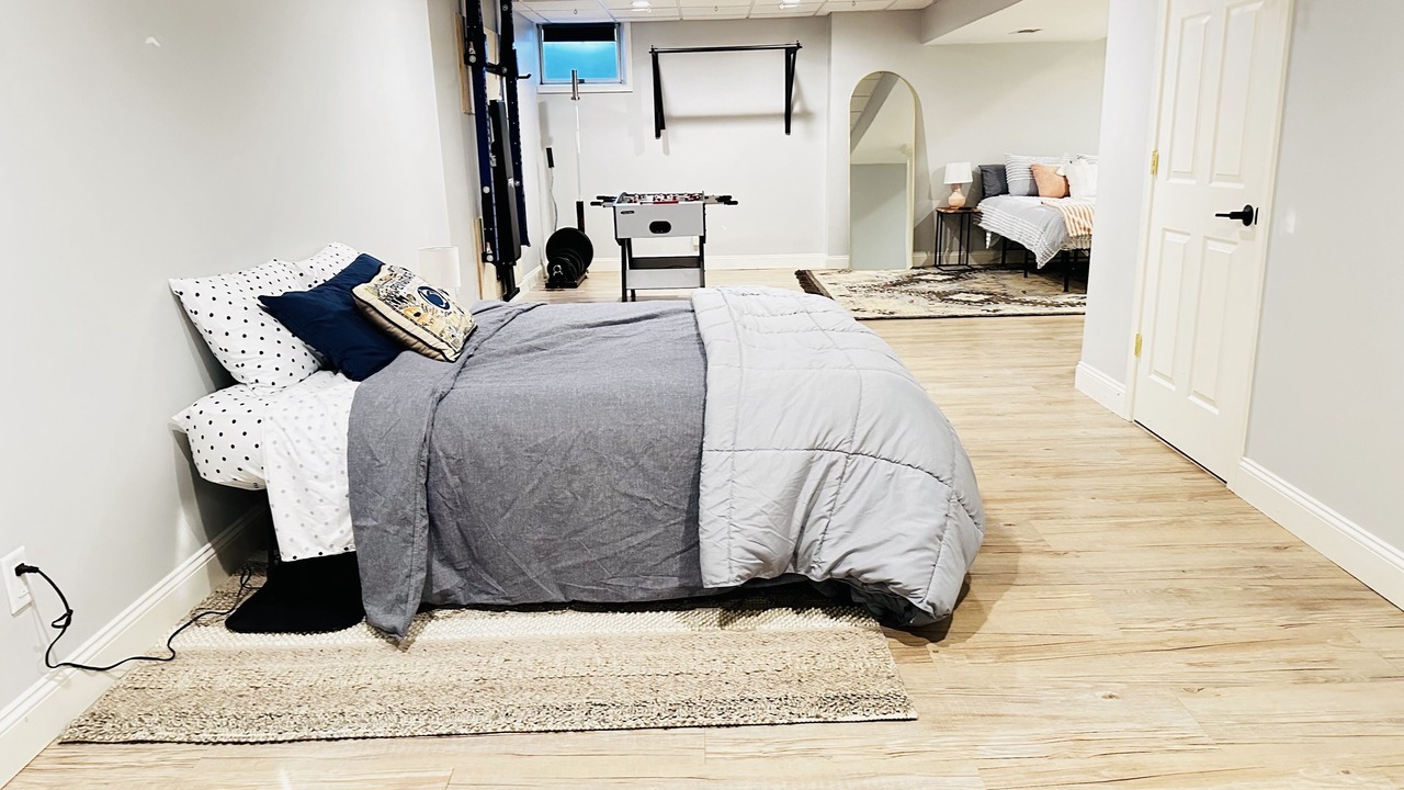 Photo of Bedroom in State College
