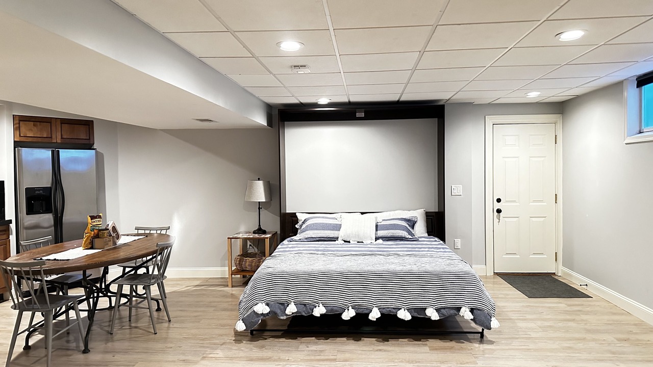 Photo of Bedroom in State College