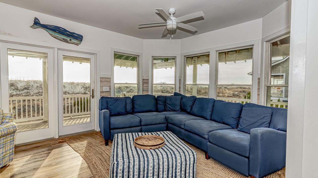 Photo of Livingroom in Flora's Bluff