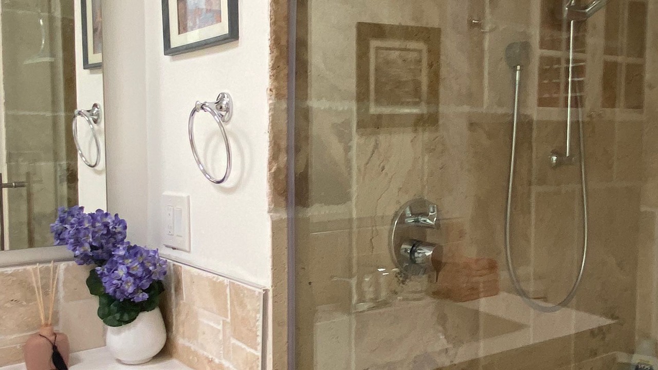 Photo of Bathroom in Willow Glen