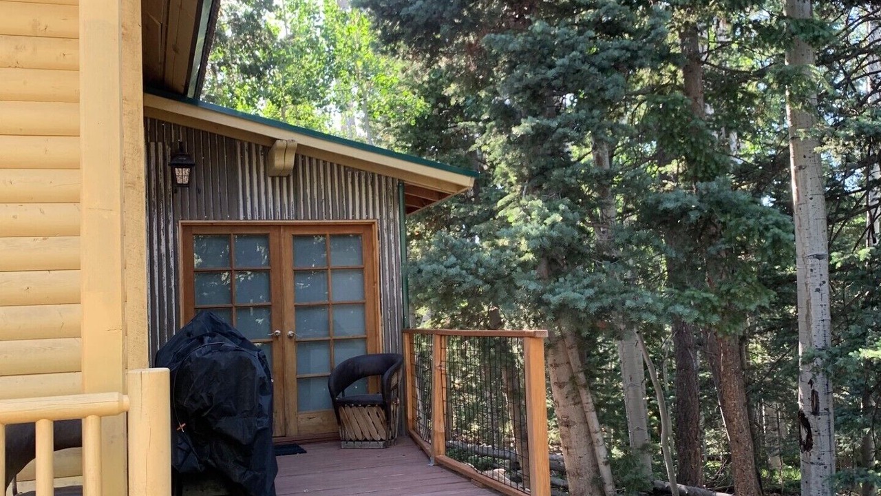 Photo of Patio Balcony in Mammoth Creek
