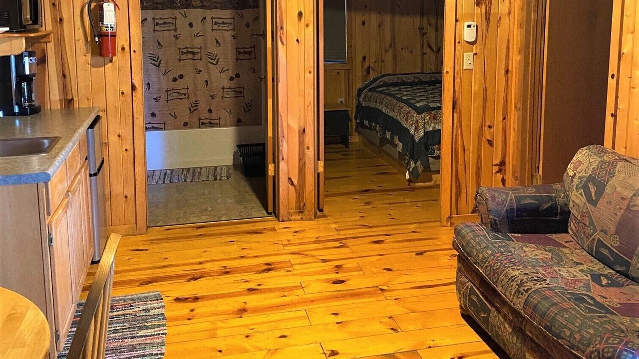 Photo of Livingroom in Hill City