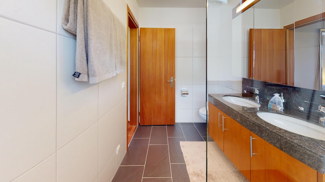 Photo of Bathroom in Samedan