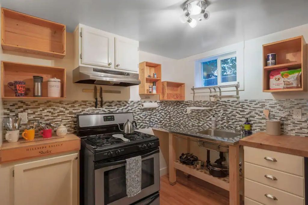 Photo of Kitchen in Ladd's Addition