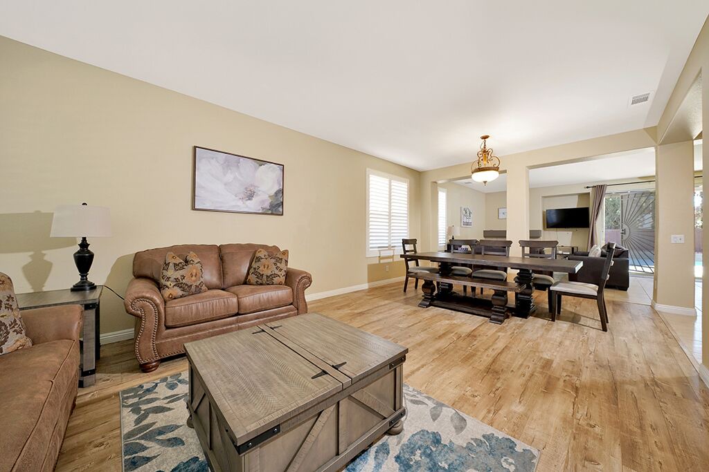 Photo of Livingroom in Lake Elsinore