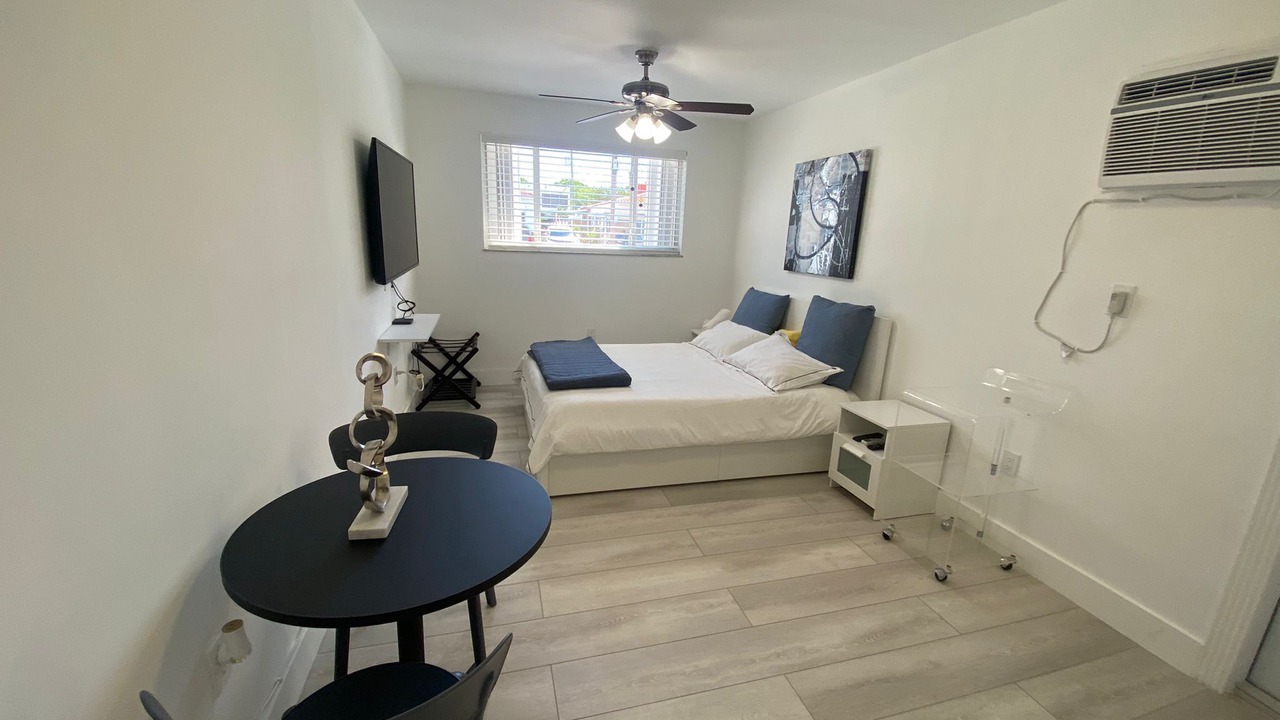 Photo of Bedroom in The Roads