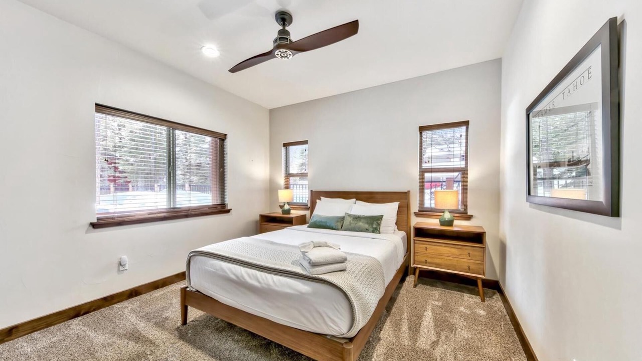 Photo of Bedroom in Country Club Estates