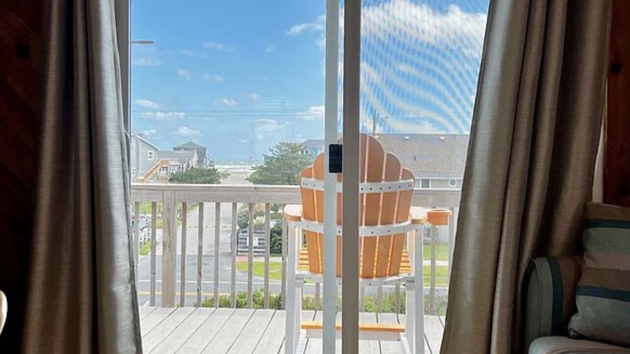 Photo of Livingroom in South Nags Head
