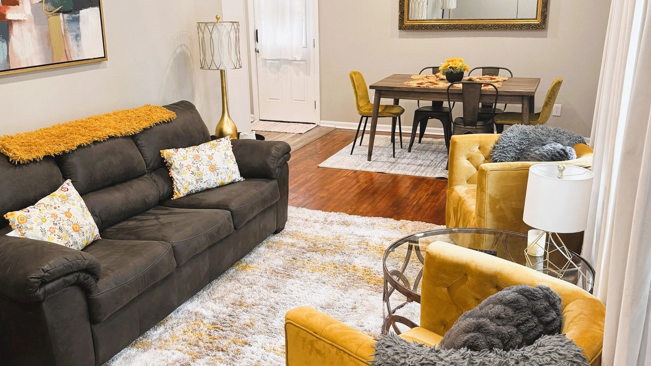 Photo of Livingroom in Starkville