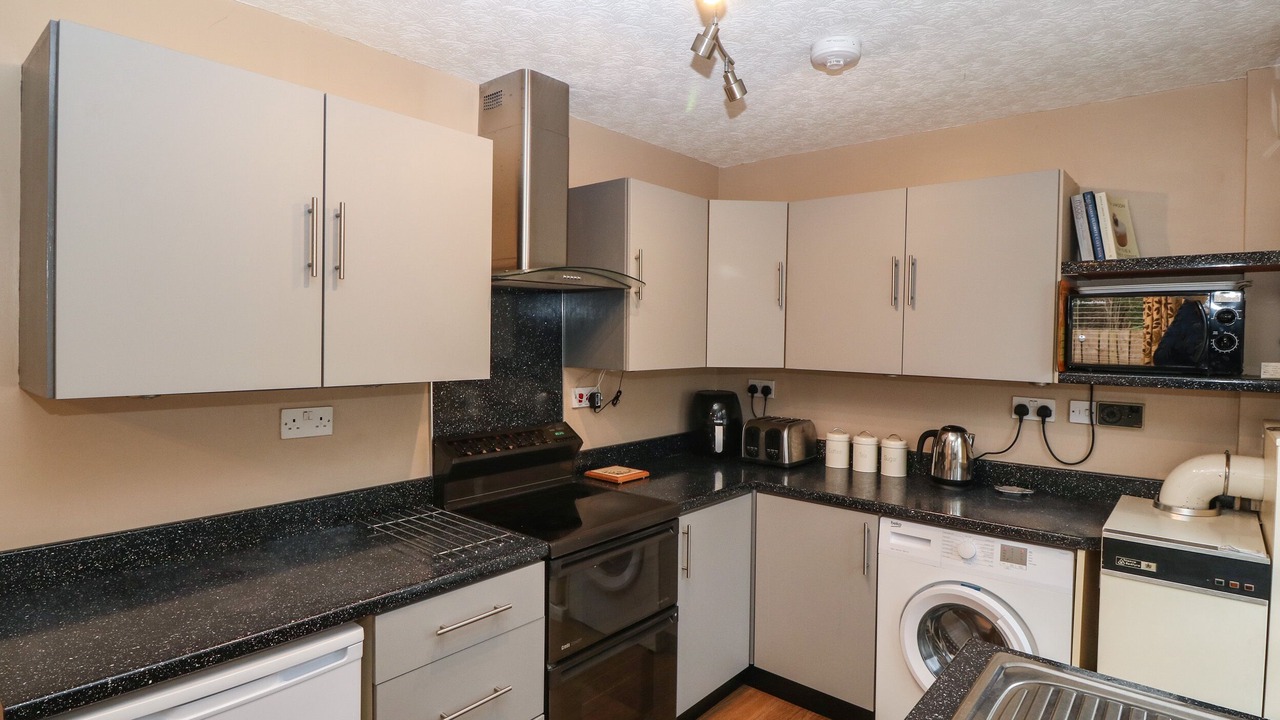 Photo of Kitchen in Morfa Bychan
