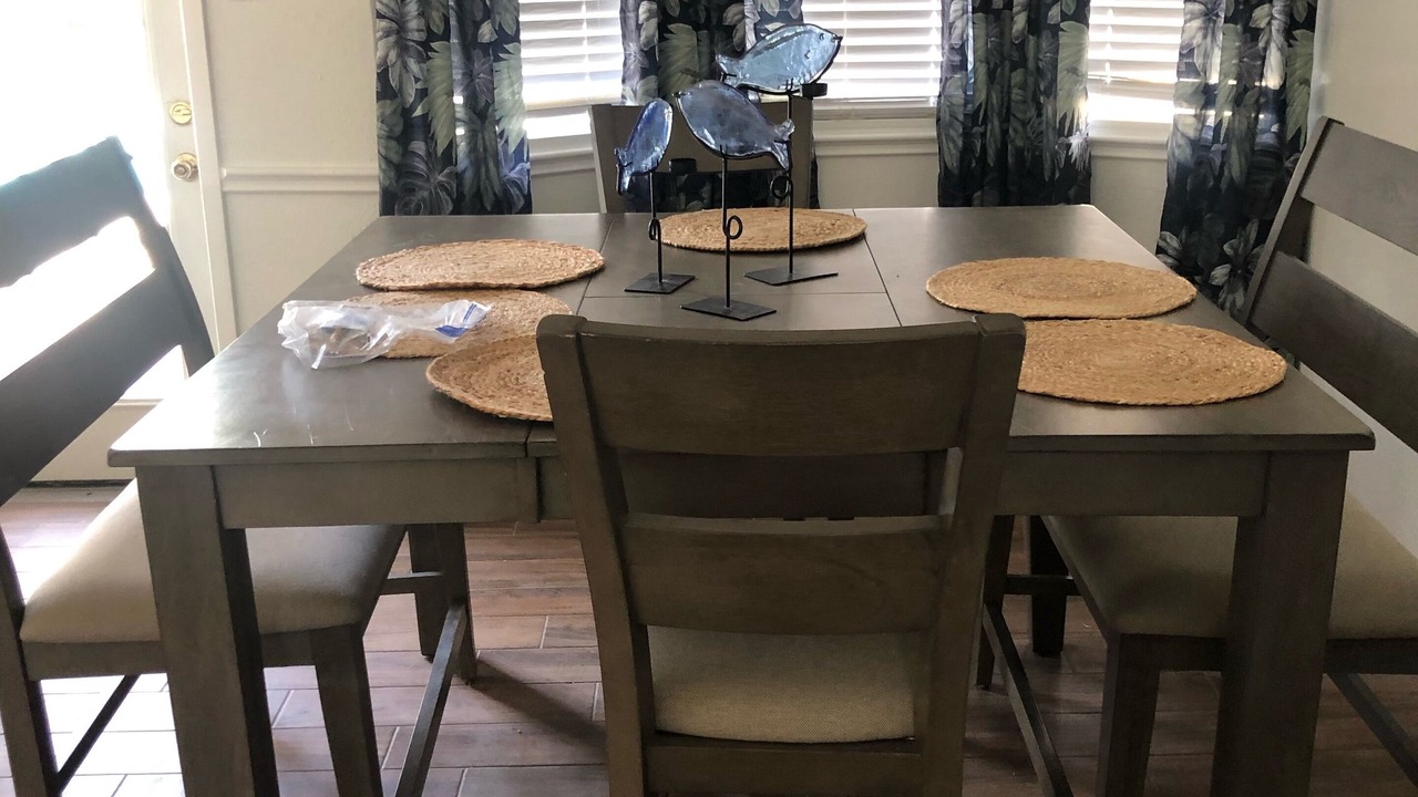 Photo of Livingroom in Bay Area