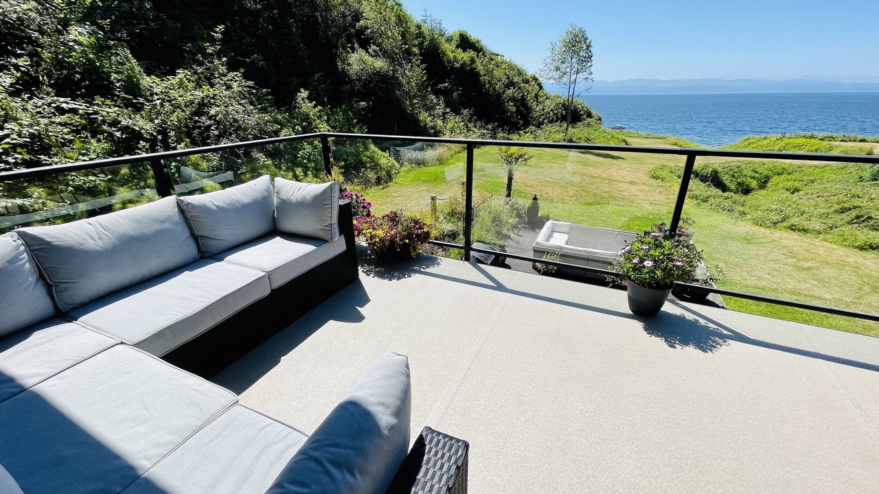 Photo of Patio Balcony in Otter Point