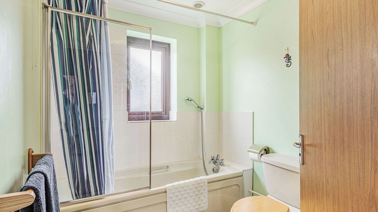 Photo of Bathroom in Castle Acre