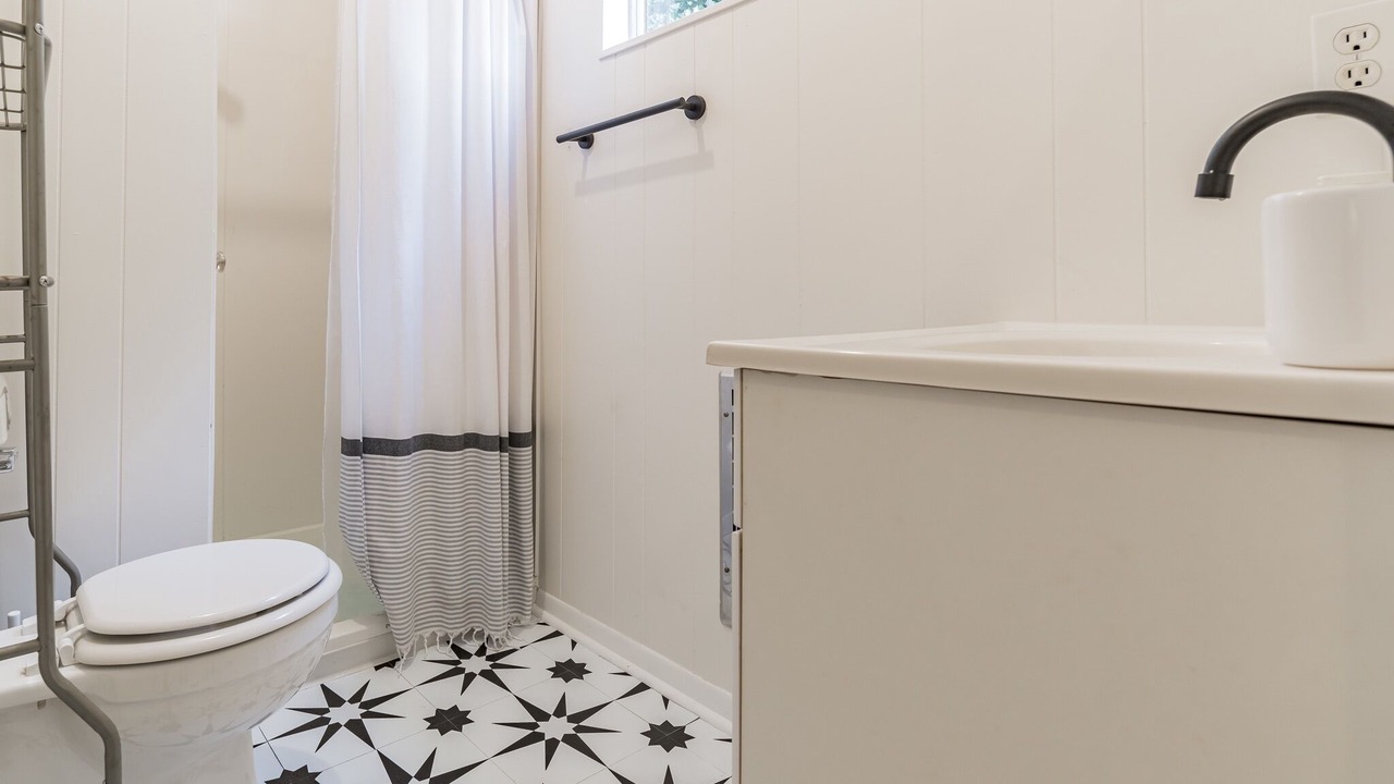 Photo of Bathroom in Walker-In-the-Hills