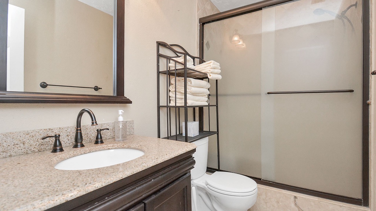 Photo of Bathroom in Clear Lake
