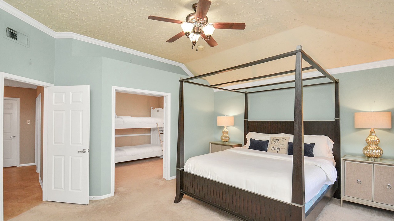 Photo of Bedroom in Clear Lake